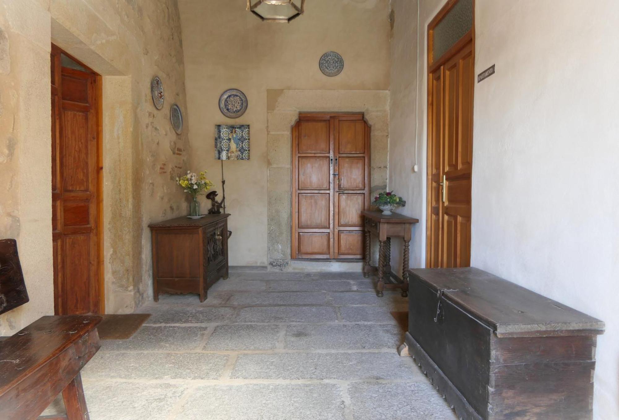 Apartamentos Altozano Trujillo Bagian luar foto
